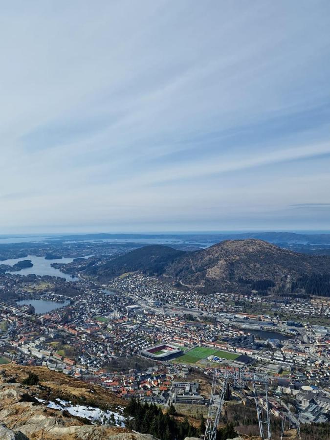 Apartments Bergen Free Parking Екстериор снимка